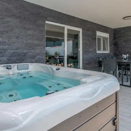 ヴィラ Ella - By Guide *