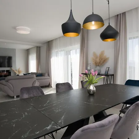 ヴィラ Ella - By Guide マカルスカ